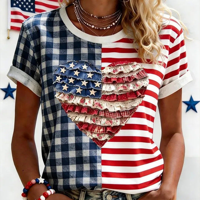 The simple yet fashionable short-sleeved T-shirt follows the current trend. It is loose and comfortable, versatile and never fails to be perfect.