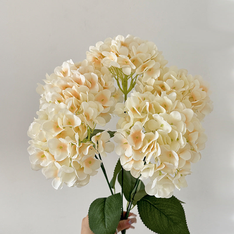Beautiful fake flowers that stay vibrant forever, saving your time and energy.